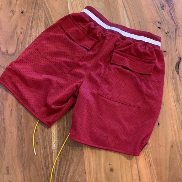 ✨ Used MNML mens athletic shorts - Picture 13 of 16